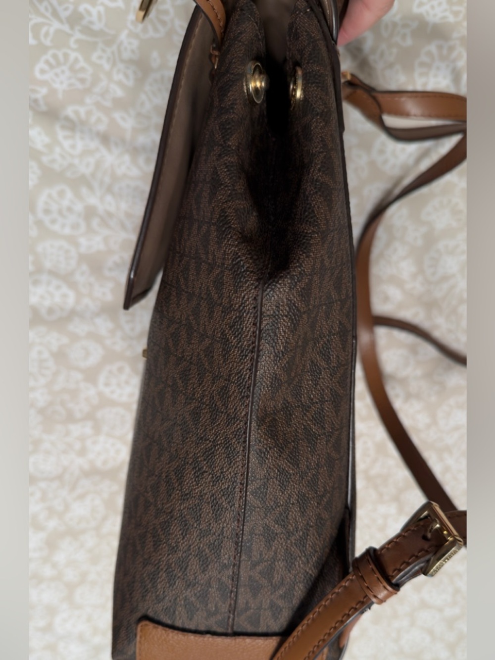 MICHAEL KORS Hayes Medium Brown Leather Backpack - Picture 8 of 16